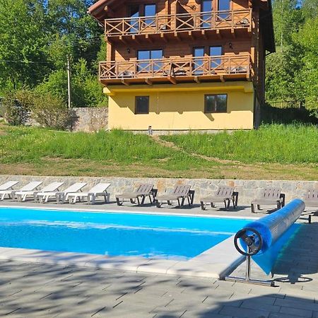 Villa Barvy Karpat Slawske Exterior foto