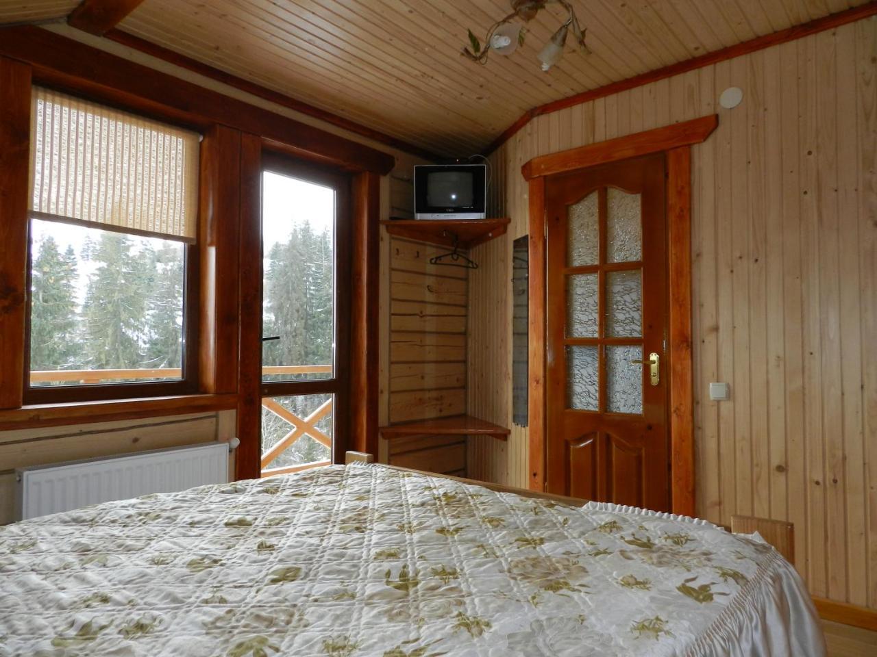 Villa Barvy Karpat Slawske Exterior foto